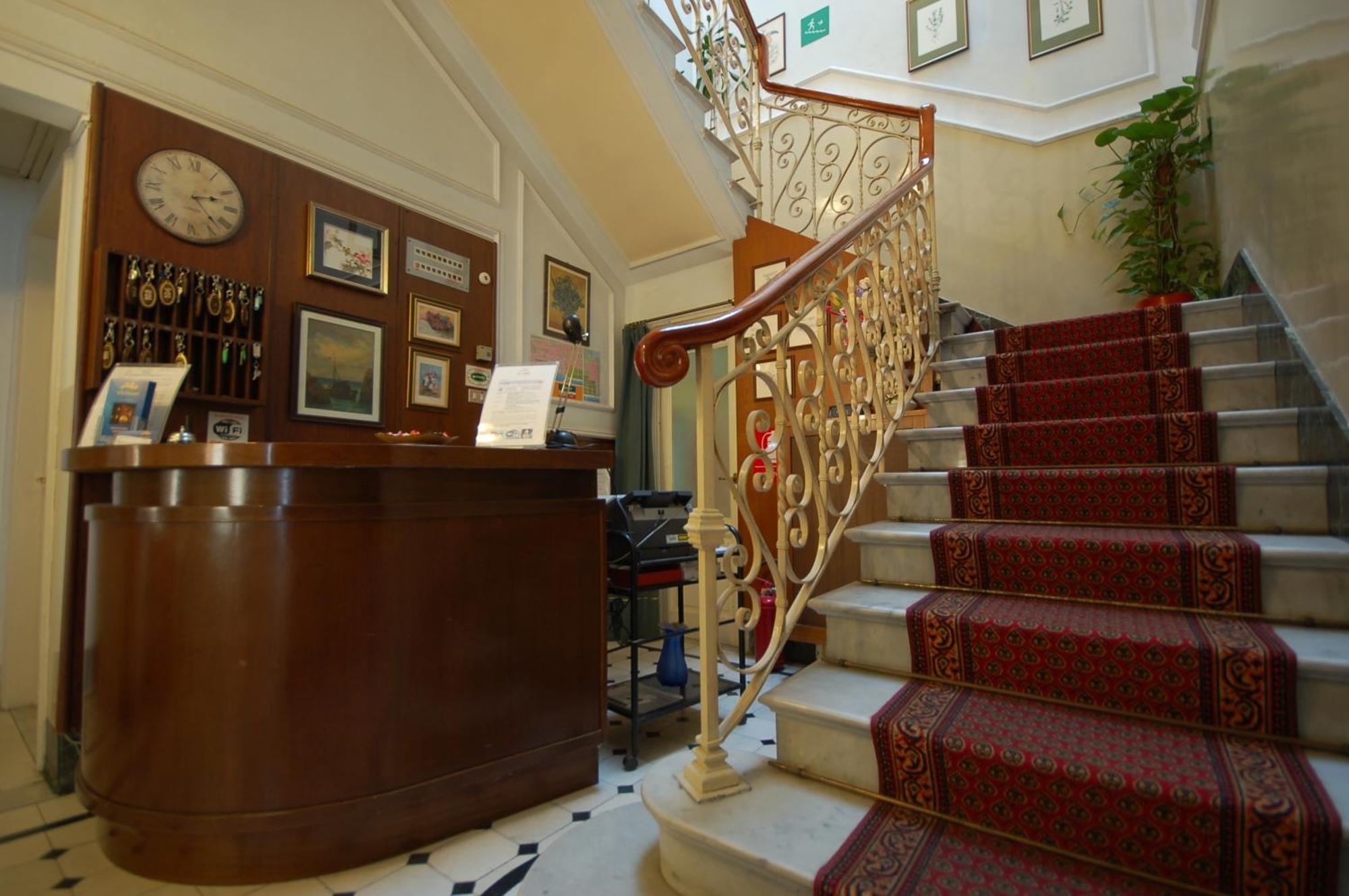 Hotel Ely Viareggio Exterior photo