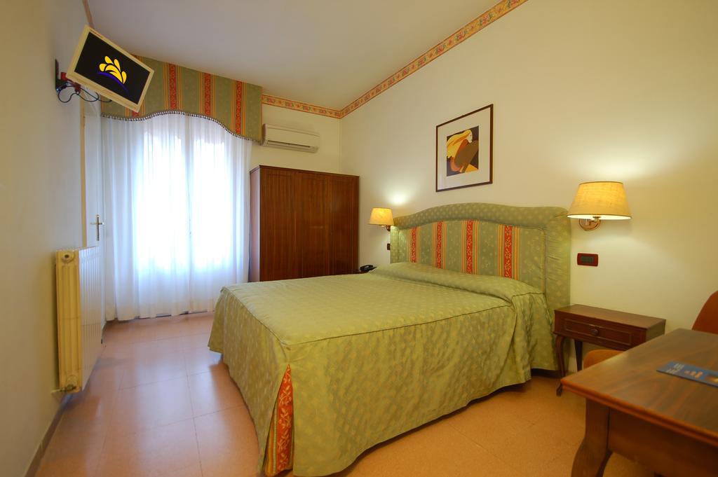 Hotel Ely Viareggio Room photo