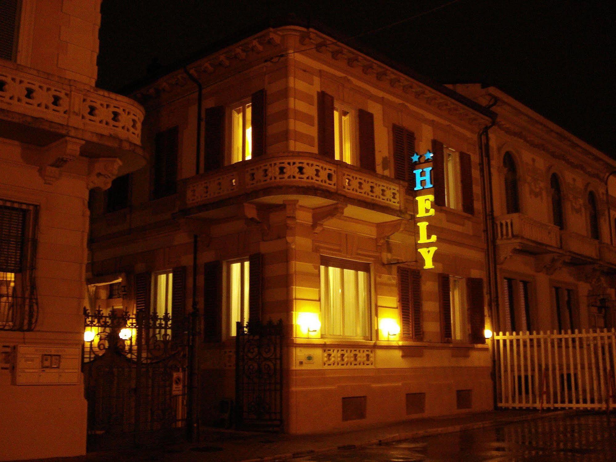 Hotel Ely Viareggio Exterior photo